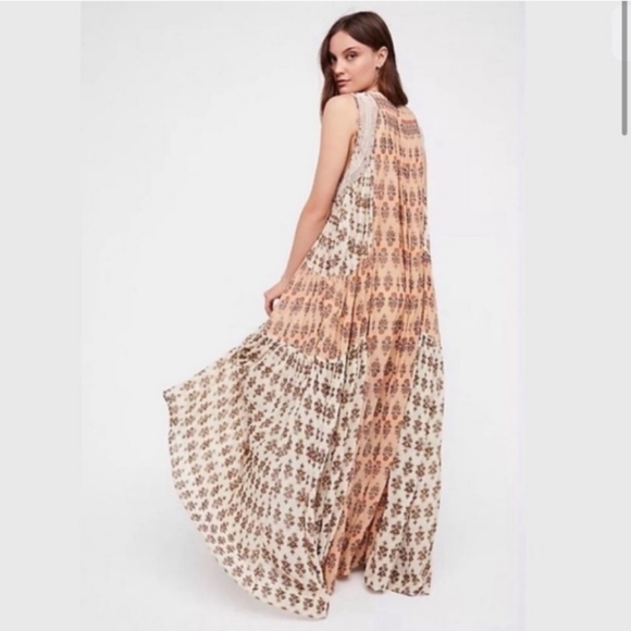 🦄RARE Free People We Broke Free Floral Cream Crochet Embellished Maxi Dress - Picture 11 of 15